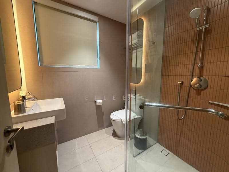 26 Evans road, Tanglin / Holland / Bukit Timah, 2 Bedrooms, 700 sqft, Apartment For Rent, by Eileen Teoh, 500261174 - Bathroom - PropertyGuru.com.sg