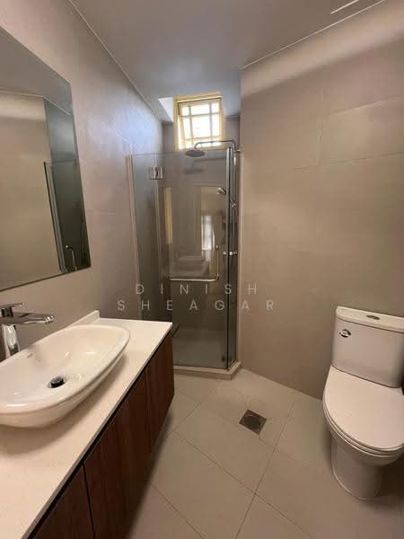 Orange Regency, 101 Fernhill Road, Tanglin / Holland / Bukit Timah, 4 Bedrooms, 1,776 sqft, Apartment For Rent, by Dinish Sheagar, 500261192 - PropertyGuru.com.sg