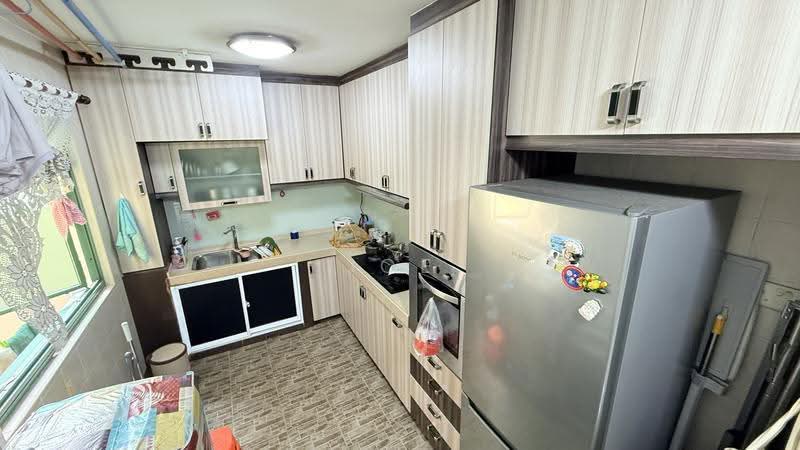686A Woodlands Drive 73, 686A Woodlands Drive 73, Admiralty / Woodlands, 3 Bedrooms, 1,238 sqft, HDB Flat For Sale, by Joe Zhang, 500261209 - Kitchen - PropertyGuru.com.sg