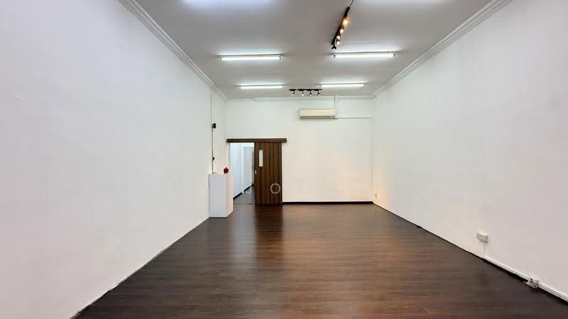Beach road shophouse, Beach Road, Beach Road / Bugis / Rochor, 1,100 sqft, Office For Rent, by Joe Zhang, 500261274 - Interior - CommercialGuru.com.sg
