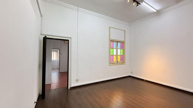 Beach road shophouse, Beach Road, Beach Road / Bugis / Rochor, 1,100 sqft, Office For Rent, by Joe Zhang, 500261274 - Interior - CommercialGuru.com.sg