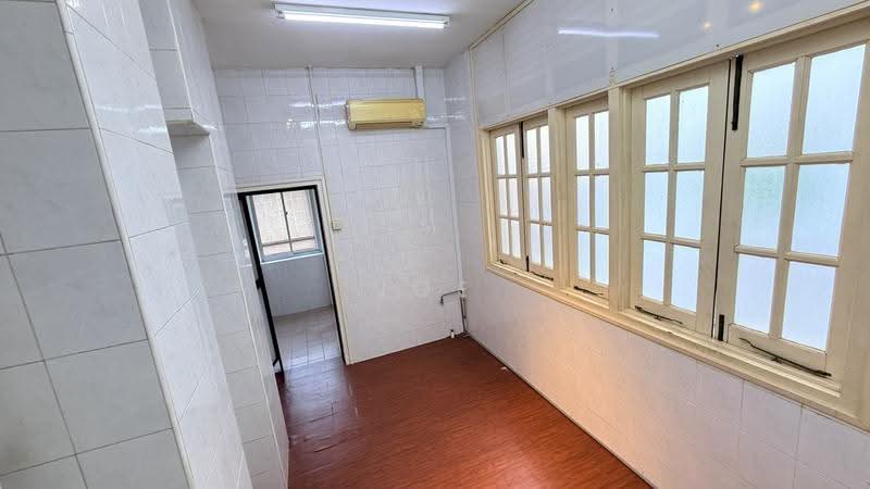 Beach road shophouse, Beach Road, Beach Road / Bugis / Rochor, 1,100 sqft, Office For Rent, by Joe Zhang, 500261274 - CommercialGuru.com.sg