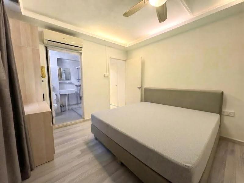 209 Bishan Street 23, 209 Bishan Street 23, Ang Mo Kio / Bishan / Thomson, 3 Bedrooms, 1,227 sqft, HDB Flat For Rent, by Desiree Leung, 500261276 - Master Bedroom - PropertyGuru.com.sg