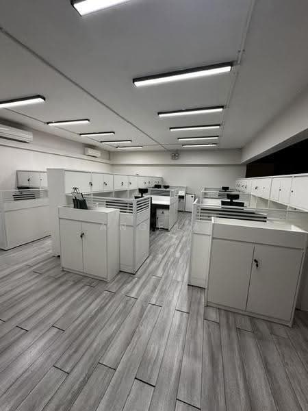 Woodlands Bizhub, 190 Woodlands Industrial Park E5, Sembawang / Yishun, 1,700 sqft, Office For Rent, by Angela Tay, 500261284 - Interior - CommercialGuru.com.sg