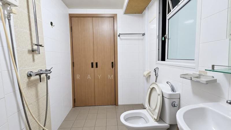450D Bukit Batok West Avenue 6, 450D Bukit Batok West Avenue 6, Dairy Farm / Bukit Panjang / Choa Chu Kang, 1 Bedroom, 506 sqft, HDB Flat For Sale, by Raymond Kwa, 500261325 - Bathroom - PropertyGuru.com.sg