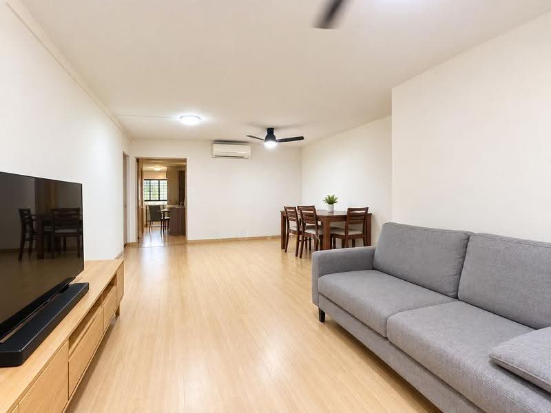 805 Tampines Avenue 4, 805 Tampines Avenue 4, Pasir Ris / Tampines, 3 Bedrooms, 990 sqft, HDB Flat For Sale, by Kavin Kuah, 500261326 - Living Room - PropertyGuru.com.sg