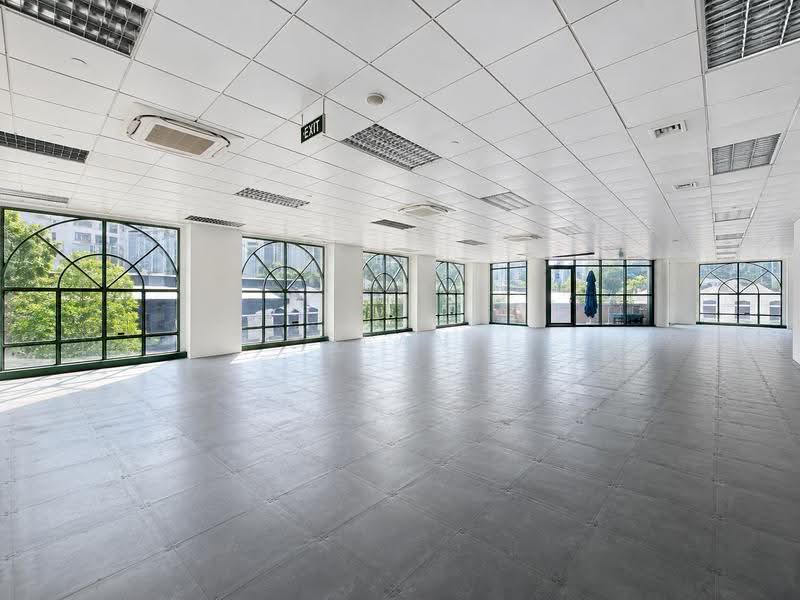 High Ceiling Office/Aesthetic Clinic/Commercial School Space @ Robertson Quay | Ample Light, Orchard / River Valley, 5,113 sqft, Other Retail For Rent, by Sean Pang, 500261334 - Interior - CommercialGuru.com.sg