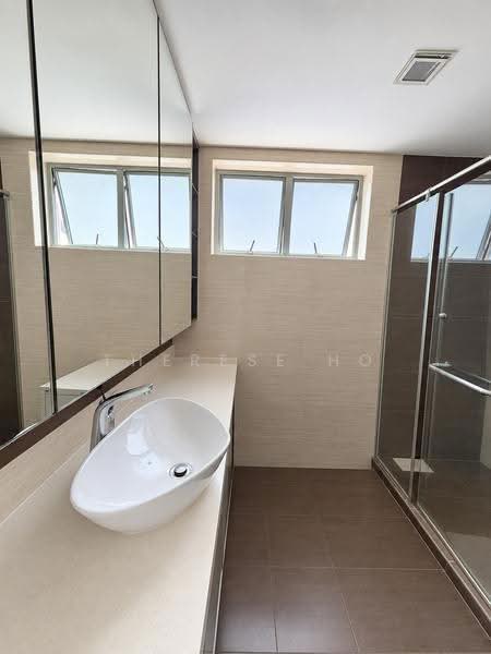 Guilin View, 24 Bukit Batok Street 52, Dairy Farm / Bukit Panjang / Choa Chu Kang, 3 Bedrooms, 1,281 sqft, Condominium For Sale, by Therese Ho, 500261341 - Bathroom - PropertyGuru.com.sg