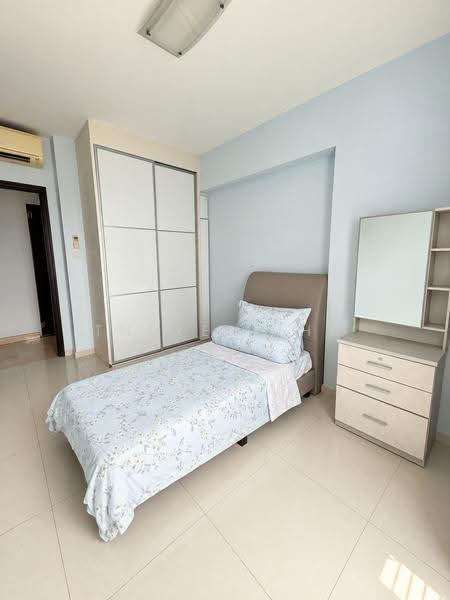 Guilin View, 24 Bukit Batok Street 52, Dairy Farm / Bukit Panjang / Choa Chu Kang, 3 Bedrooms, 1,281 sqft, Condominium For Sale, by Therese Ho, 500261341 - Common Bedroom - PropertyGuru.com.sg