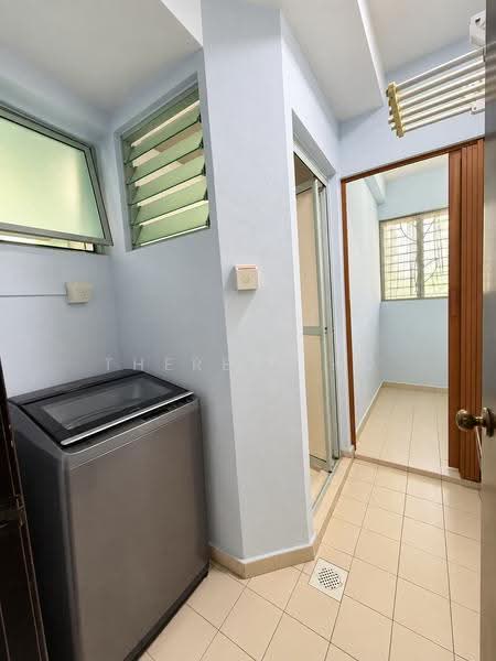 Guilin View, 24 Bukit Batok Street 52, Dairy Farm / Bukit Panjang / Choa Chu Kang, 3 Bedrooms, 1,281 sqft, Condominium For Sale, by Therese Ho, 500261341 - Yard - PropertyGuru.com.sg
