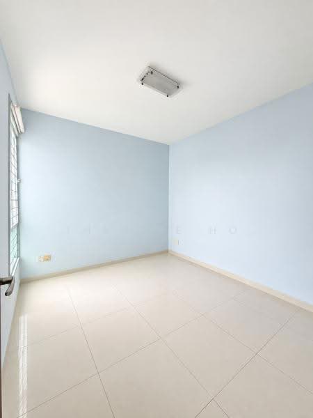 Guilin View, 24 Bukit Batok Street 52, Dairy Farm / Bukit Panjang / Choa Chu Kang, 3 Bedrooms, 1,281 sqft, Condominium For Sale, by Therese Ho, 500261341 - Common Bedroom 2 - PropertyGuru.com.sg