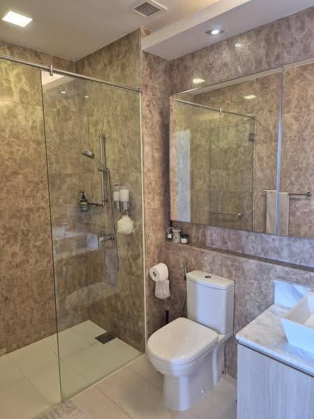 Boathouse Residences, 33 Upper Serangoon View, Hougang / Punggol / Sengkang, 1 Bedroom, 624 sqft, Condominium For Sale, by Yeo Tong Boon, 500261347 - Bathroom - PropertyGuru.com.sg