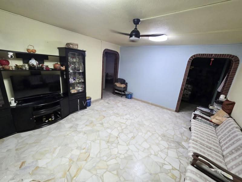 158 Tampines Street 12, 158 Tampines Street 12, Pasir Ris / Tampines, 3 Bedrooms, 979 sqft, HDB Flat For Sale, by Vincent Tan, 500261348 - Living Room - PropertyGuru.com.sg