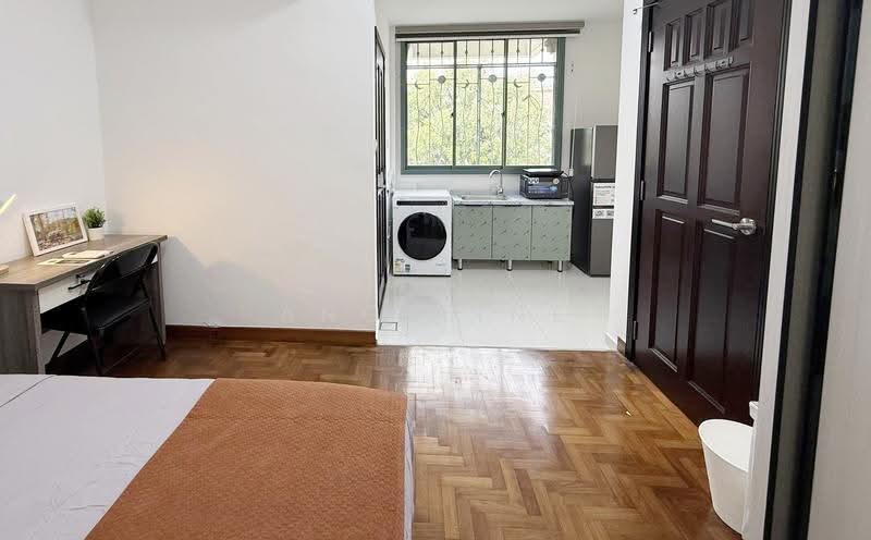 Westville, 12 Westwood Terrace, Boon Lay / Jurong / Tuas, Room Rental, 200 sqft, Terraced House For Rent, by Angeline Tan (陈慧恩), 500261362 - Kitchen - PropertyGuru.com.sg