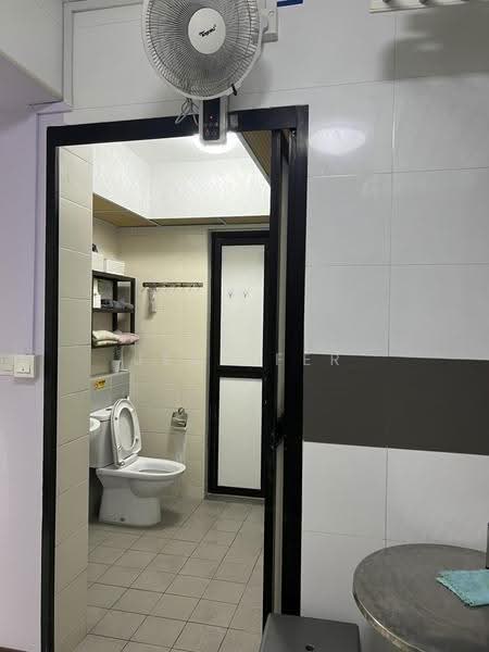809B Choa Chu Kang Avenue 1, 809B Choa Chu Kang Avenue 1, Dairy Farm / Bukit Panjang / Choa Chu Kang, 1 Bedroom, 506 sqft, HDB Flat For Sale, by Jennifer Ng, 500261365 - Bathroom - PropertyGuru.com.sg