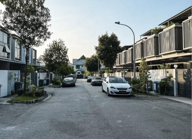 Haus@Serangoon Garden, 19 Serangoon Garden Way, Hougang / Punggol / Sengkang, 5 Bedrooms, 3,918 sqft, Terraced House For Sale, by Jasmine Lau, 500261366 - Street feel - PropertyGuru.com.sg