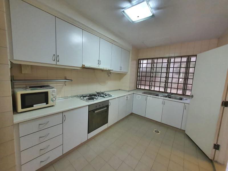 Point Loma, 30 Shelford Road, Newton / Novena, 3 Bedrooms, 3,057 sqft, Apartment For Rent, by Hsien Loong Wong, 500261373 - Kitchen - PropertyGuru.com.sg