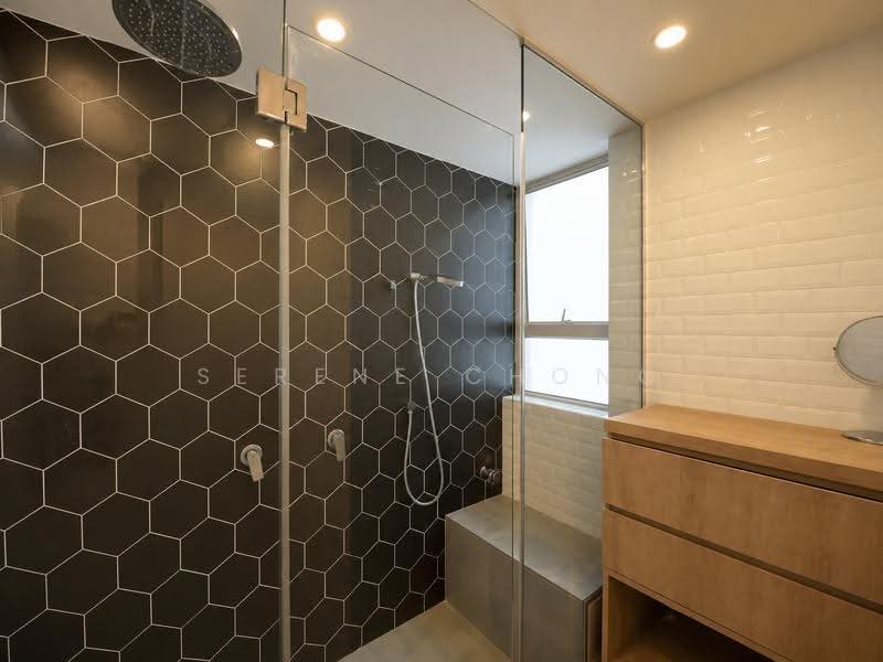 The Bayshore, 28 Bayshore Road, Bedok / Upper East Coast, 2 Bedrooms, 1,001 sqft, Condominium For Sale, by Serene Chong, 500261374 - Bathroom - PropertyGuru.com.sg