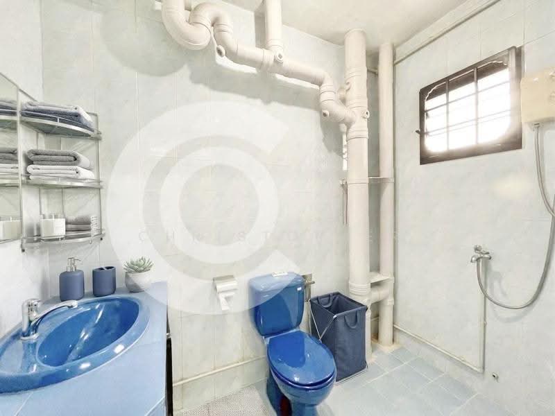 950 Hougang Street 91, 950 Hougang Street 91, Hougang / Punggol / Sengkang, 2 Bedrooms, 1,067 sqft, HDB Flat For Rent, by Christopher Ngo, 500261379 - Bathroom - PropertyGuru.com.sg