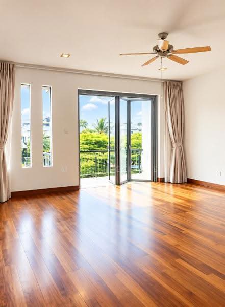 The Berthside, Ocean Drive, Harbourfront / Telok Blangah, 5 Bedrooms, 5,000 sqft, Terraced House For Sale, by Michelle Tan, 500261380 - Living Room - PropertyGuru.com.sg