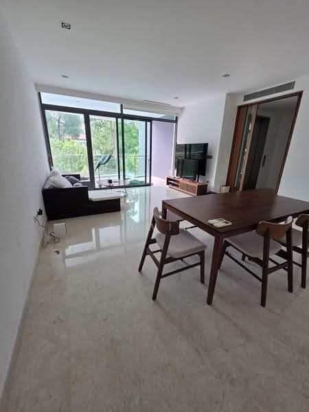 Volari, 12 Balmoral Road, Tanglin / Holland / Bukit Timah, 2 Bedrooms, 1,324 sqft, Condominium For Rent, by Edwin, 500261389 - Living Room - PropertyGuru.com.sg