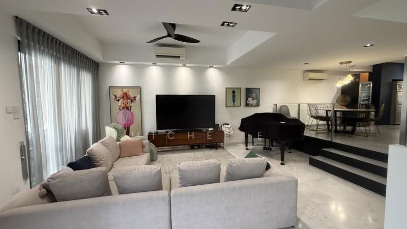 Jalan Arif, Jalan Arif, Hougang / Punggol / Sengkang, 5 Bedrooms, 3,400 sqft, Terraced House For Sale, by Michelle Goh Yeng Yeng, 500261391 - Living Room - PropertyGuru.com.sg