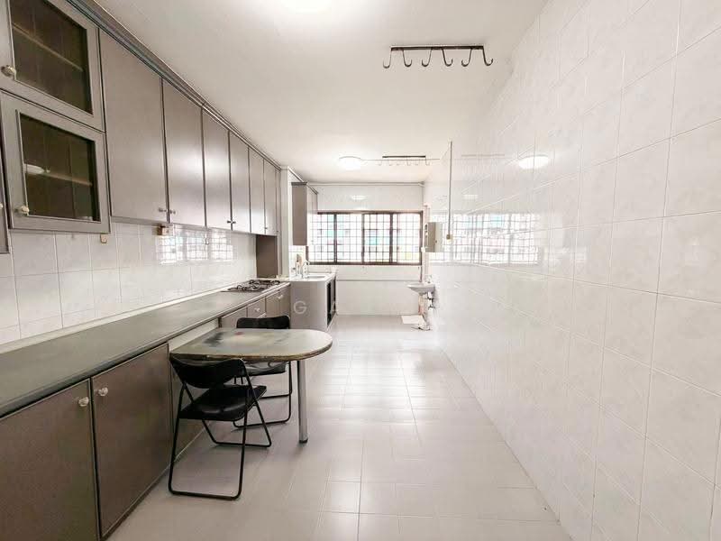431 Clementi Avenue 3, 431 Clementi Avenue 3, Buona Vista / West Coast / Clementi New Town, 2 Bedrooms, 882 sqft, HDB Flat For Sale, by Gary Seah Zhang Feng, 500261395 - Kitchen - PropertyGuru.com.sg