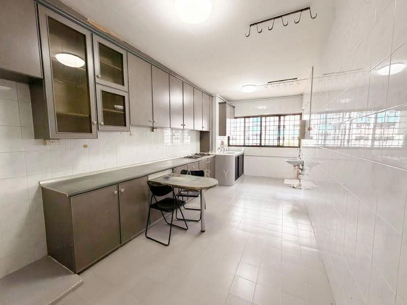 431 Clementi Avenue 3, 431 Clementi Avenue 3, Buona Vista / West Coast / Clementi New Town, 2 Bedrooms, 882 sqft, HDB Flat For Sale, by Gary Seah Zhang Feng, 500261395 - Kitchen - PropertyGuru.com.sg