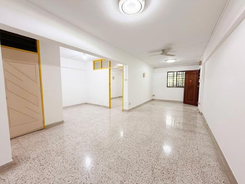 431 Clementi Avenue 3, 431 Clementi Avenue 3, Buona Vista / West Coast / Clementi New Town, 2 Bedrooms, 882 sqft, HDB Flat For Sale, by Gary Seah Zhang Feng, 500261395 - Living Room - PropertyGuru.com.sg