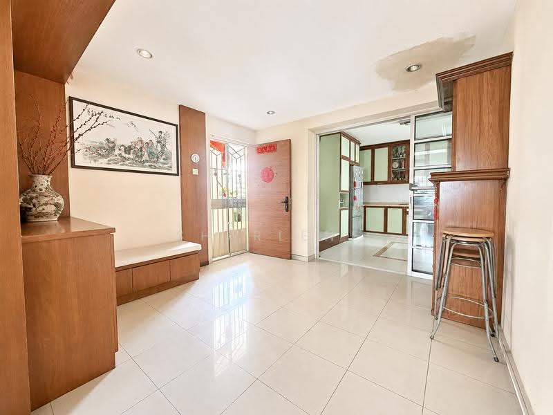 736 Pasir Ris Drive 10, 736 Pasir Ris Drive 10, Pasir Ris / Tampines, Room Rental, 149 sqft, HDB Flat For Rent, by Sharlene Teo, 500261410 - Entrance - PropertyGuru.com.sg