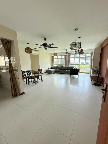 312C Sumang Link, 312C Sumang Link, Hougang / Punggol / Sengkang, 3 Bedrooms, 1,206 sqft, HDB Flat For Sale, by Lee Bei Fang, 500261416 - Living Room - PropertyGuru.com.sg
