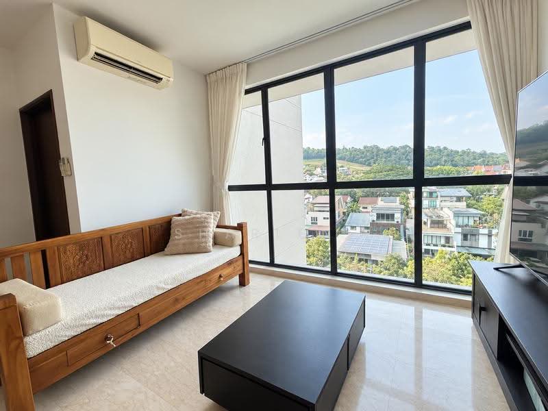 Hilltop Grove, 134C Hillview Avenue, Dairy Farm / Bukit Panjang / Choa Chu Kang, 2 Bedrooms, 861 sqft, Condominium For Rent, by Sharlene Teo, 500261423 - Living Room - PropertyGuru.com.sg