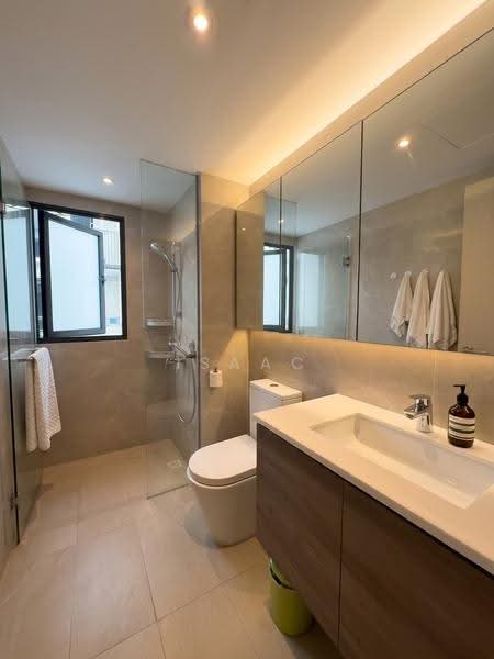 Treasure at Tampines, 45 Tampines Lane, Pasir Ris / Tampines, 3 Bedrooms, 915 sqft, Condominium For Sale, by Isaac Lee, 500261426 - Bathroom - PropertyGuru.com.sg