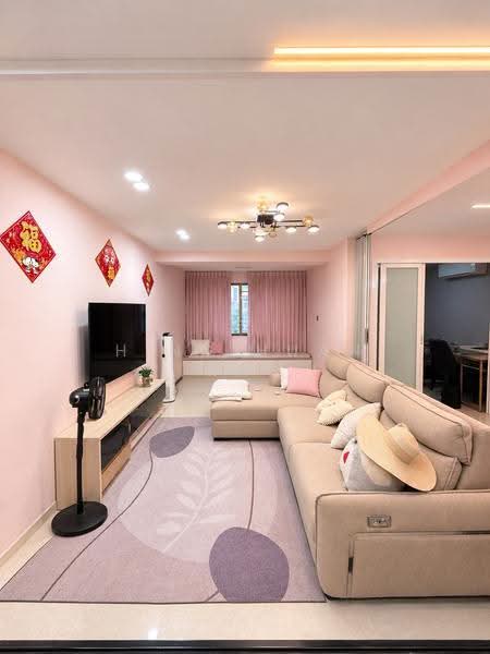 718 Woodlands Avenue 6, 718 Woodlands Avenue 6, Admiralty / Woodlands, 3 Bedrooms, 1,280 sqft, HDB Flat For Sale, by Hing Huan Kai, 500261428 - Living Room - PropertyGuru.com.sg