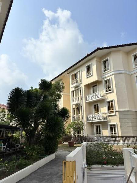 Villa Marina, 21 Jalan Sempadan, East Coast / Marine Parade, 3 Bedrooms, 1,281 sqft, Condominium For Rent, by Richard Chew, 500261444 - Exterior - PropertyGuru.com.sg
