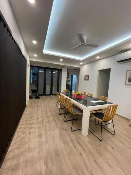 Hume Park I, 5 Hume Avenue, Clementi Park / Upper Bukit Timah, 3 Bedrooms, 1,496 sqft, Condominium For Sale, by Angela Tay, 500261450 - Dining Room - PropertyGuru.com.sg