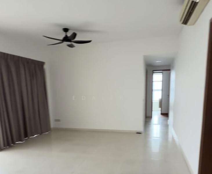 The Metropolitan Condominium, 8 Alexandra View, Alexandra / Commonwealth, 4 Bedrooms, 1,750 sqft, Condominium For Rent, by Edalene Lee, 500261487 - Interior - PropertyGuru.com.sg