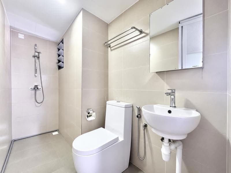 152 Lorong 2 Toa Payoh, 152 Lorong 2 Toa Payoh, Balestier / Toa Payoh, 3 Bedrooms, 926 sqft, HDB Flat For Sale, by Melody Liew, 500261540 - Bathroom - PropertyGuru.com.sg