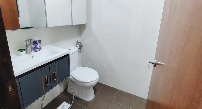 The Anchorage, 370G Alexandra Road, Alexandra / Commonwealth, Room Rental, 100 sqft, Condominium For Rent, by Erica Yap, 500261547 - Bathroom - PropertyGuru.com.sg