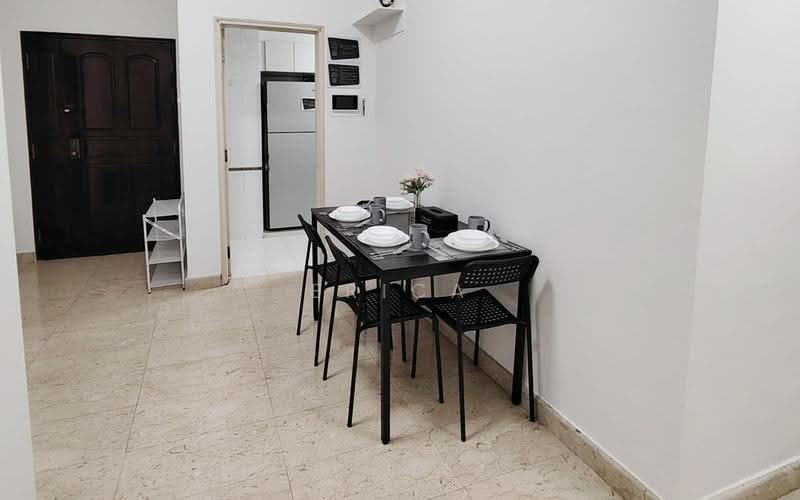 The Anchorage, 370G Alexandra Road, Alexandra / Commonwealth, Room Rental, 100 sqft, Condominium For Rent, by Erica Yap, 500261547 - Dining Room - PropertyGuru.com.sg