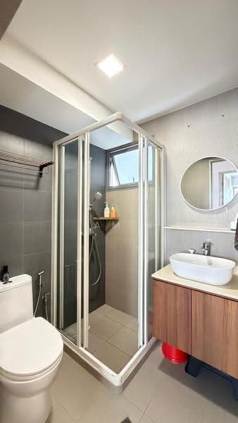 139B Lorong 1A Toa Payoh, 139B Lorong 1A Toa Payoh, Balestier / Toa Payoh, 3 Bedrooms, 980 sqft, HDB Flat For Sale, by James Yeo, 500261555 - Bathroom - PropertyGuru.com.sg