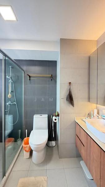 139B Lorong 1A Toa Payoh, 139B Lorong 1A Toa Payoh, Balestier / Toa Payoh, 3 Bedrooms, 980 sqft, HDB Flat For Sale, by James Yeo, 500261555 - Bathroom - PropertyGuru.com.sg