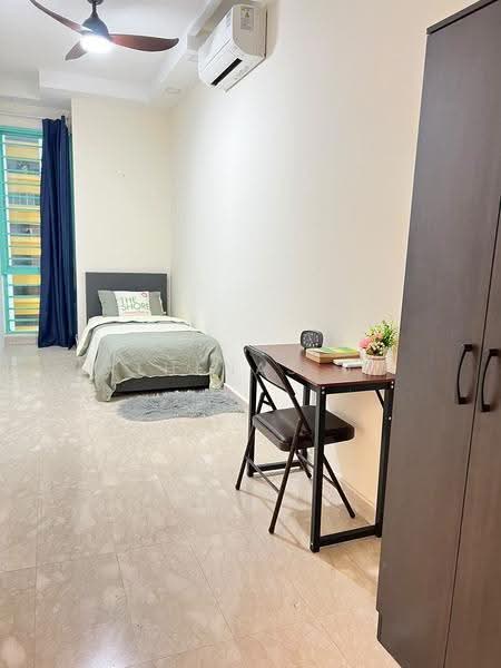 Hazel Park Condo, 15 Hazel Park Condo, Dairy Farm / Bukit Panjang / Choa Chu Kang, Room Rental, 150 sqft, Condominium For Rent, by The Hive Co-living, 500261560 - Bedroom - PropertyGuru.com.sg