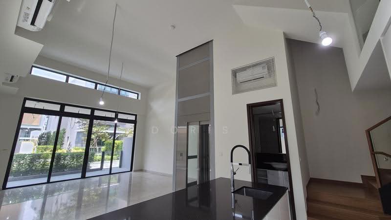 Belgravia Ace, 100 Belgravia Drive, Seletar / Yio Chu Kang, 5 Bedrooms, 4,370 sqft, Cluster House For Sale, by Doris Cheng, 500261565 - Living Room - PropertyGuru.com.sg