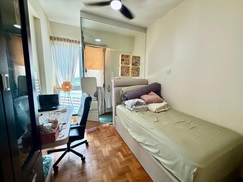 Hillview Regency, 28 Bukit Batok East Avenue 2, Dairy Farm / Bukit Panjang / Choa Chu Kang, 3 Bedrooms, 1,119 sqft, Condominium For Sale, by Jennifer Lim, 500261576 - Bedroom - PropertyGuru.com.sg