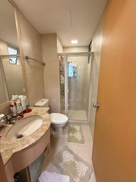 Hillview Regency, 28 Bukit Batok East Avenue 2, Dairy Farm / Bukit Panjang / Choa Chu Kang, 3 Bedrooms, 1,119 sqft, Condominium For Sale, by Jennifer Lim, 500261576 - Bathroom - PropertyGuru.com.sg