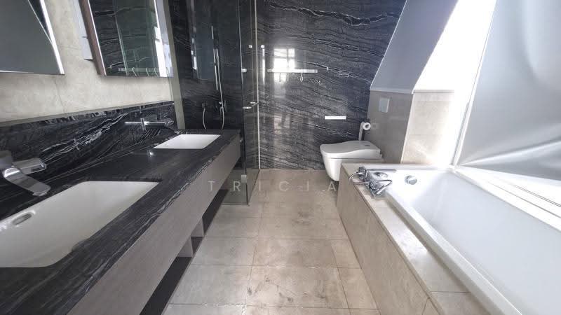 Gramercy Park, 57 Grange Road, Tanglin / Holland / Bukit Timah, 4 Bedrooms, 2,691 sqft, Condominium For Sale, by Tricia Tan, 500261580 - Bathroom - PropertyGuru.com.sg