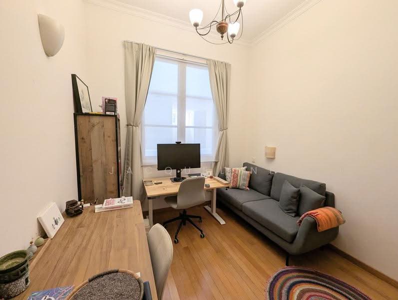 Gallop Gables, 70 Farrer Road, Tanglin / Holland / Bukit Timah, 2 Bedrooms, 1,184 sqft, Condominium For Rent, by Jacqueline French, 500261586 - Common Bedroom - PropertyGuru.com.sg