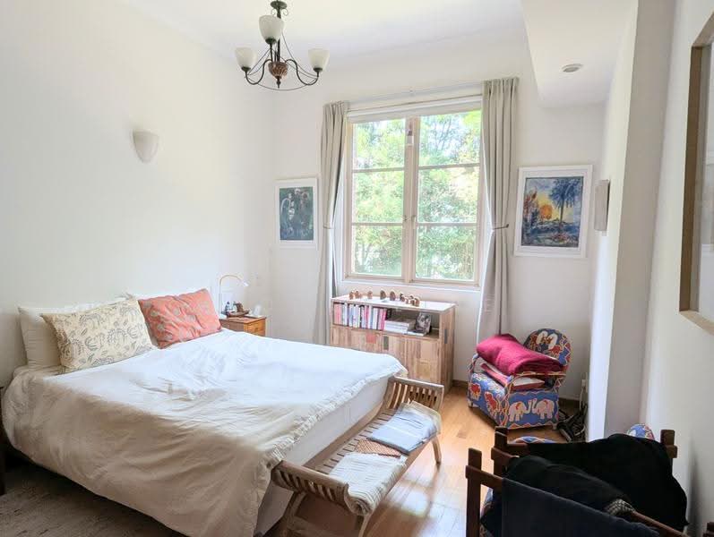 Gallop Gables, 70 Farrer Road, Tanglin / Holland / Bukit Timah, 2 Bedrooms, 1,184 sqft, Condominium For Rent, by Jacqueline French, 500261586 - Master Bedroom - PropertyGuru.com.sg