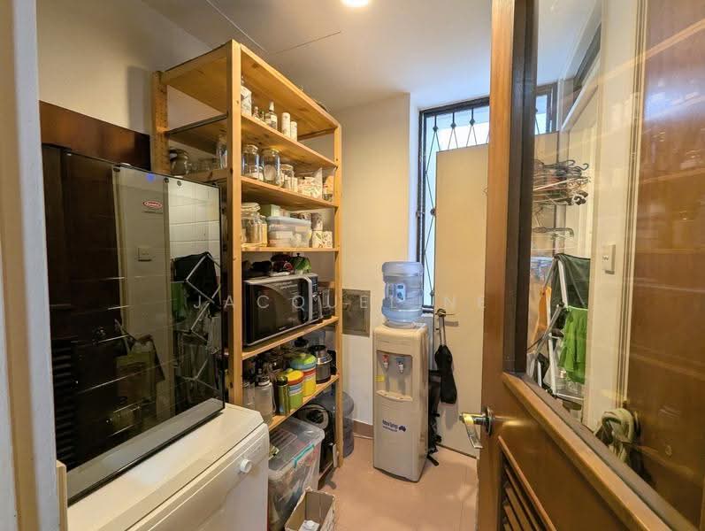 Gallop Gables, 70 Farrer Road, Tanglin / Holland / Bukit Timah, 2 Bedrooms, 1,184 sqft, Condominium For Rent, by Jacqueline French, 500261586 - Yard with Helper's Room and Bathroom - PropertyGuru.com.sg